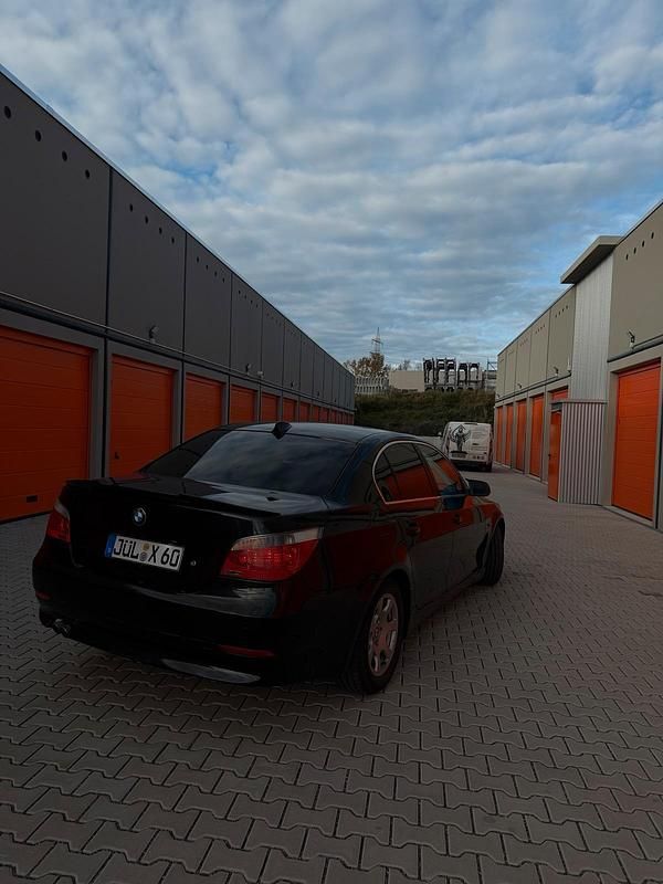 Gebraucht BMW 525 197 PS (144 kW) 2004 Schwarz Limousine