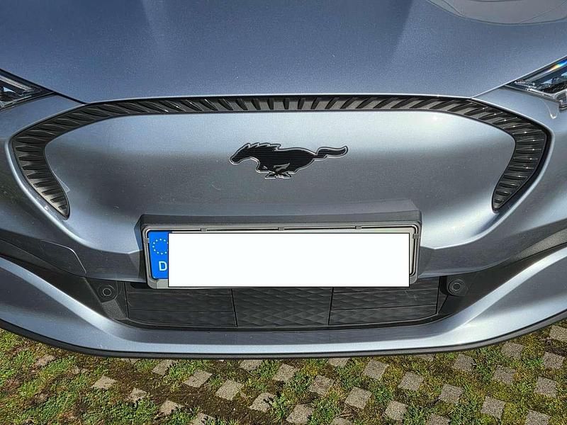 Gebraucht Ford Mustang Mach-E Extended Range 216 kW (294 PS) 2022 Silber SUV