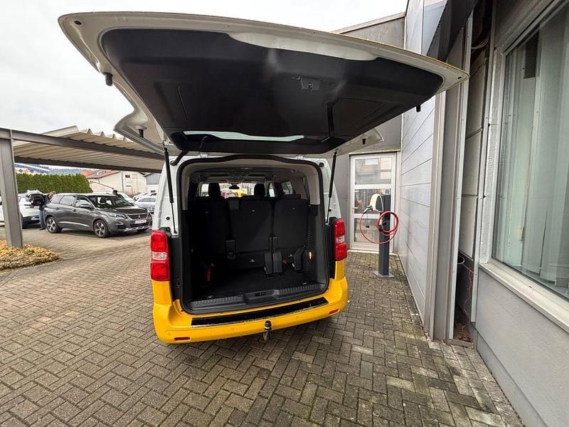 Gebraucht Citroën Spacetourer Feel 150 PS (110 kW) 2016 Weiss Van / Kleinbus