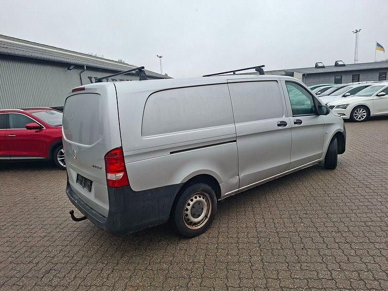 Gebraucht Mercedes Vito 136 PS (100 kW) 2015 Silber Van