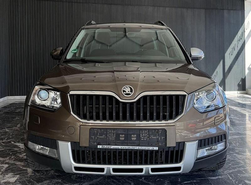 Gebraucht Skoda Yeti Ambition 150 PS (110 kW) 2016 Braun SUV