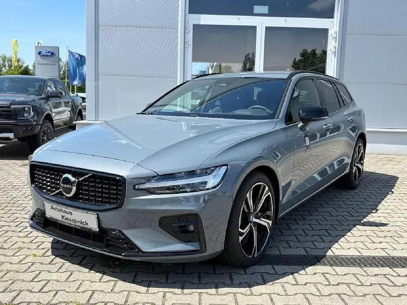 Thunder grey / metallic Gebraucht 2023 Volvo V60 Plus Kombi | 37.990 € (Fairer Preis) - Bild 1/4