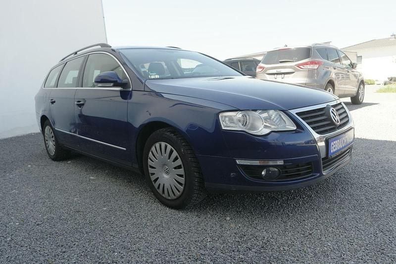 Gebraucht VW Passat Comfortline 140 PS (102 kW) 2008 Blau Kombi