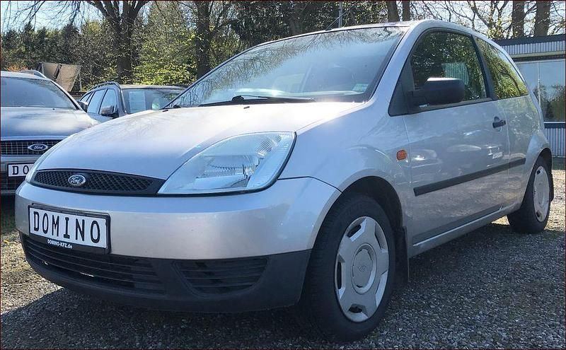 Silber Gebraucht 2003 Ford Fiesta Kleinwagen | 990 € (Fairer Preis) - Bild 1/4
