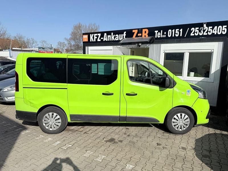 Gebraucht Renault Trafic 125 PS (91 kW) 2016 Grün Van / Kleinbus