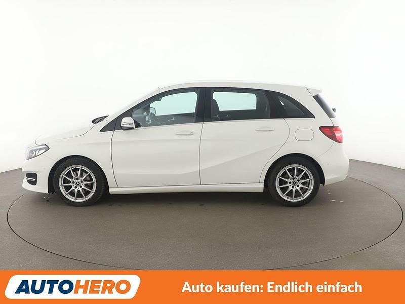 Gebraucht Mercedes B200 Urban 136 PS (100 kW) 2017 Weiß Van / Kleinbus