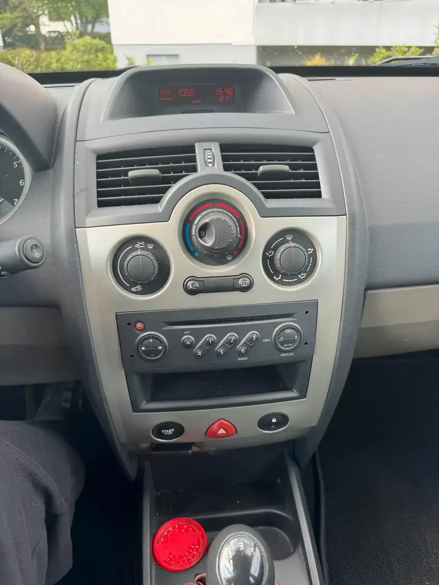 Gebraucht Renault Mégane II 110 PS (80 kW) 2006 Schwarz Limousine