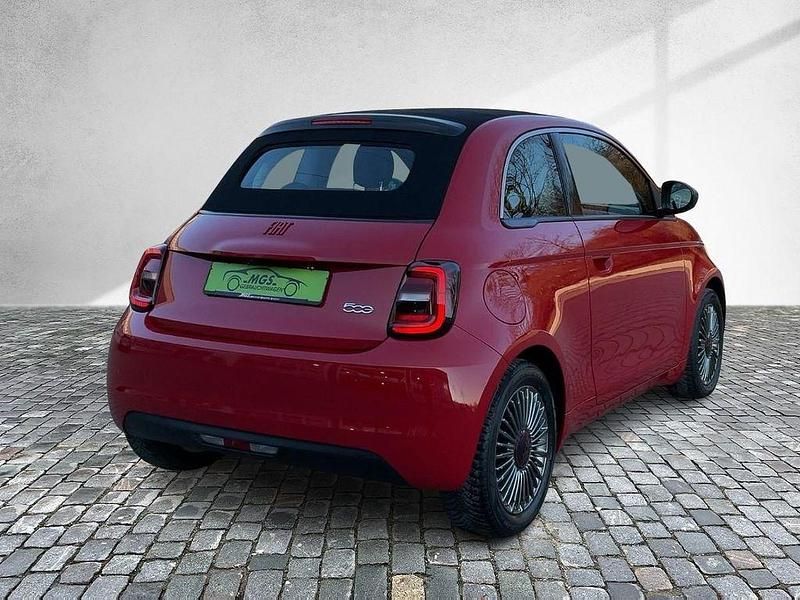 Gebraucht Fiat 500e Red 69 kW (95 PS) 2023 Rot Cabrio