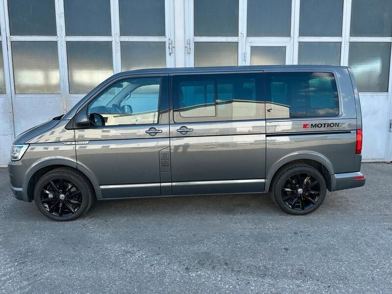 Grau Gebraucht 2016 VW T6 Van | 28.500 € (Etwas zu teuer) - Bild 1/4
