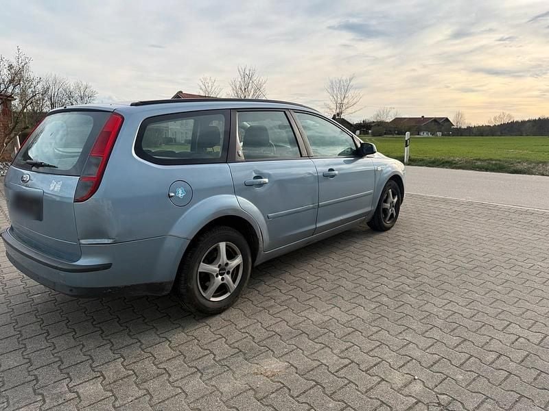 Second-hand Ford Focus 2006 Albastru Break