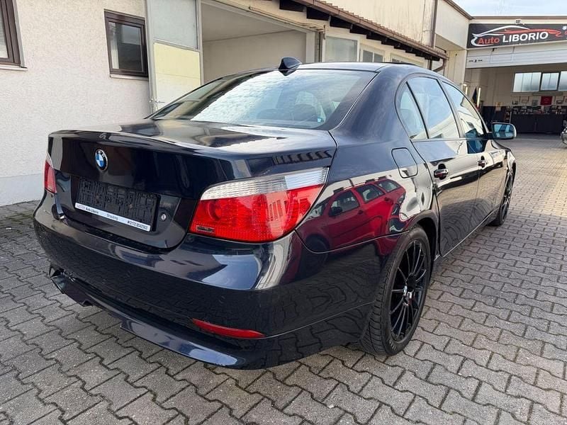 Gebraucht BMW 523 Advantage 177 PS (130 kW) 2006 Blau Limousine