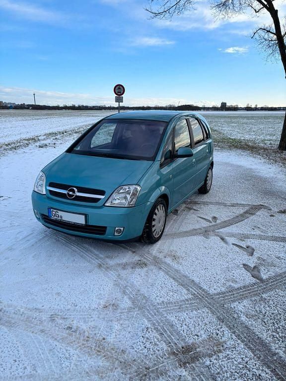 Grün Gebraucht 2004 Opel Meriva Cosmo Van / Kleinbus | 3.950 € (Etwas zu teuer) - Bild 1/4