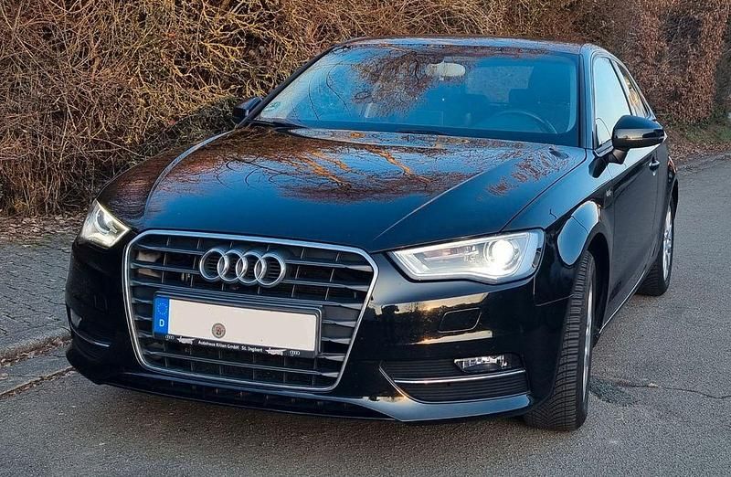 Gebraucht Audi A3 Attraction 125 PS (91 kW) 2014 Schwarz Limousine