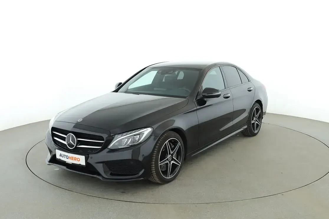 Używany Mercedes C400 AMG line 333 KM (244 kW) 2018 Sedan/Limuzyna