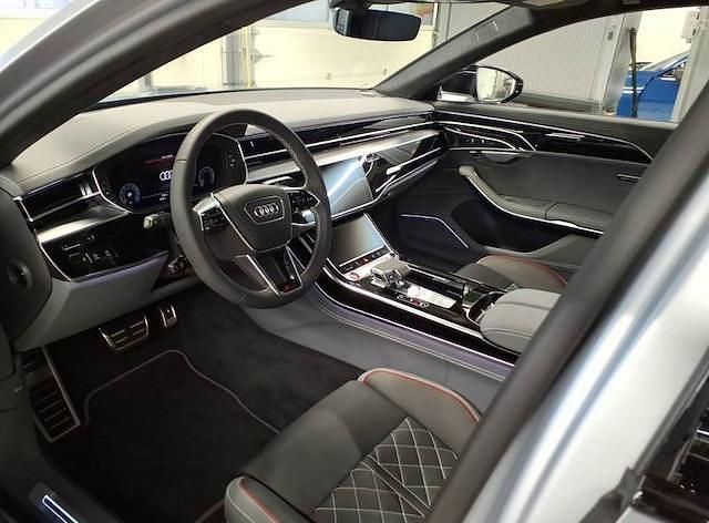 Neu Audi S8 Ambiente 571 PS (419 kW) 2025 Matteffektlackierung audi exclusive Limousine