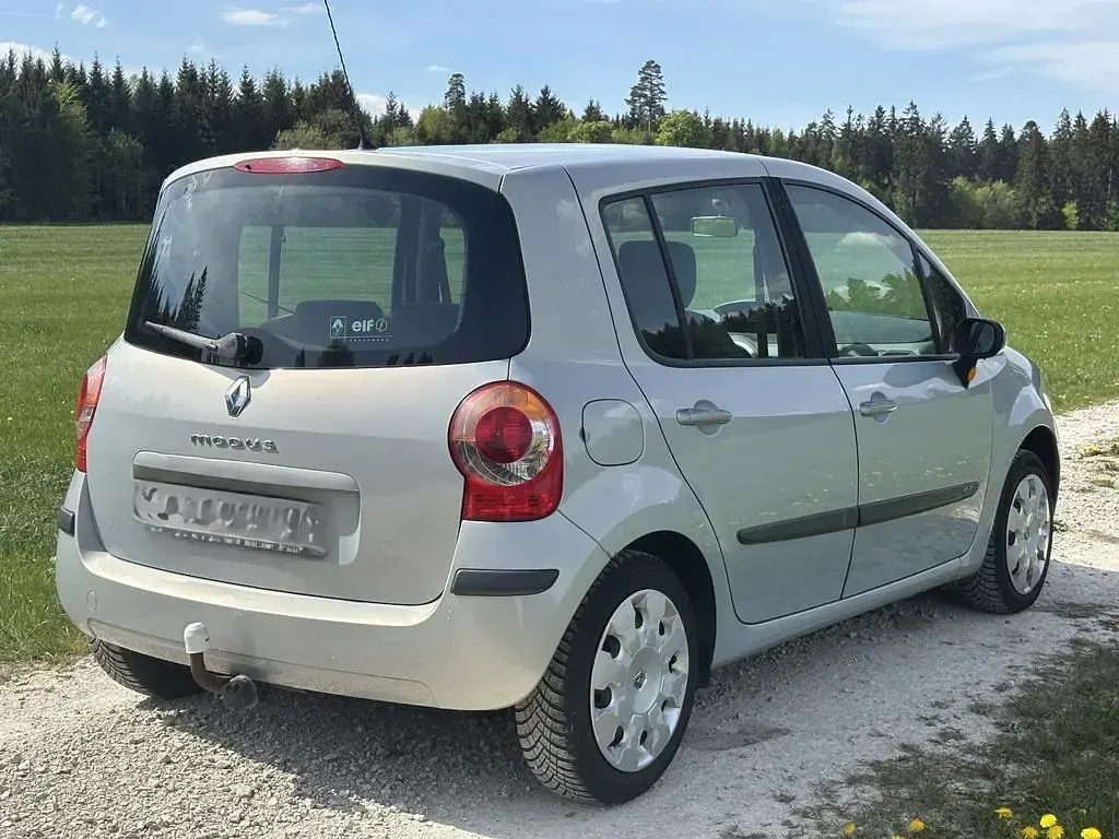 Używany Renault Modus 75 KM (55 kW) 2006 Szary Minivan