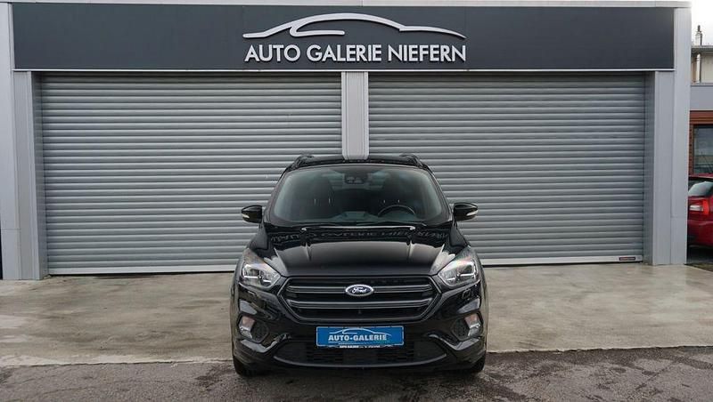 Gebraucht Ford Kuga ST-Line 179 PS (131 kW) 2018 Schwarz SUV