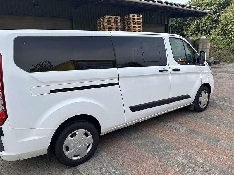 Weiß Gebraucht 2023 Ford Transit Custom Trend Kombi | 37.500 € (Teuer) - Bild 1/4
