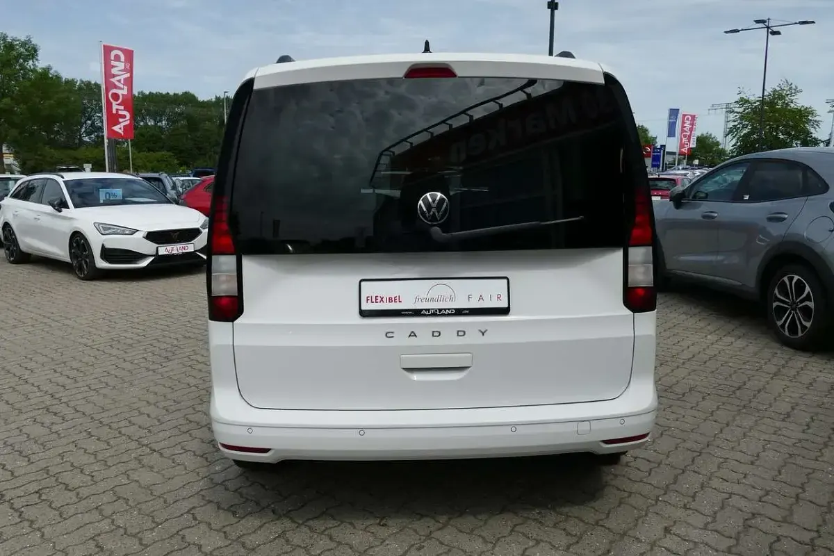Gebraucht VW Caddy Life 122 PS (89 kW) 2021 Weiß Van / Kleinbus