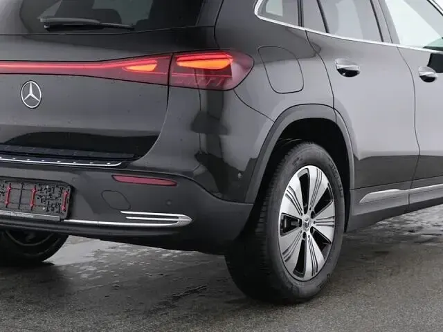 Gebraucht Mercedes EQA250 Progressive 139 kW (190 PS) 2025 Schwarz SUV