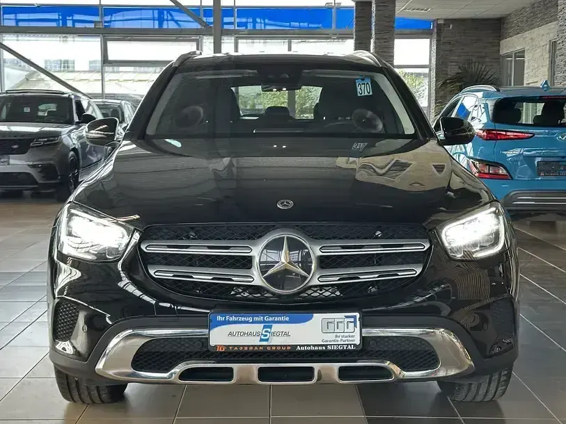 Gebraucht Mercedes GLC200 163 PS (119 kW) 2021 Schwarz SUV