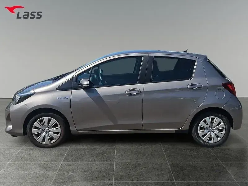 Gebraucht Toyota Yaris 101 PS (74 kW) 2015 Other Kleinwagen