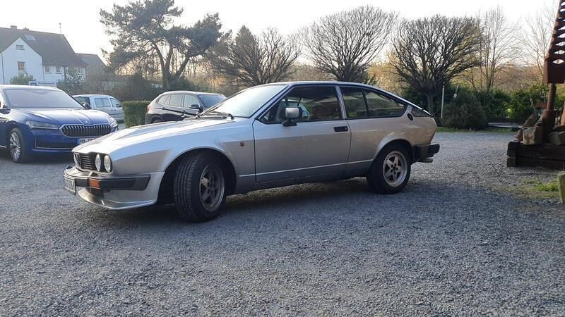 Silber Gebraucht 1983 Alfa Romeo GTV Coupé | 20.500 € - Bild 1/4