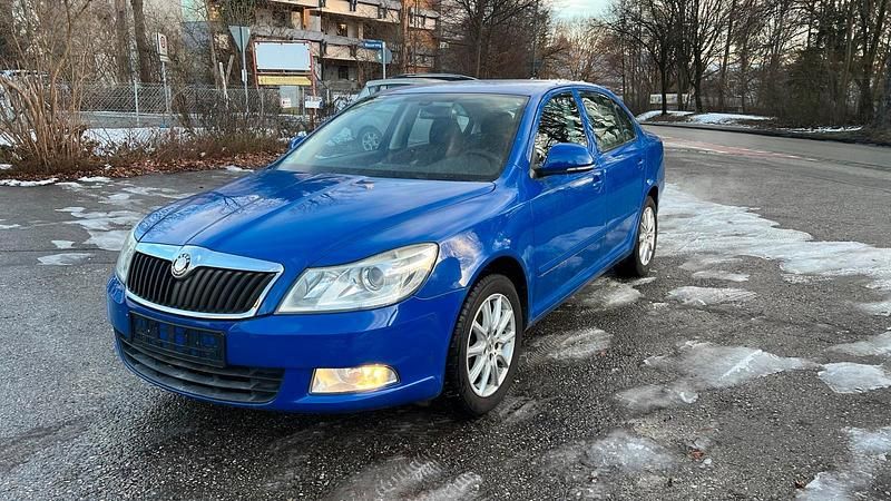 Blau Gebraucht 2009 Skoda Octavia Limousine | 4.250 € (Fairer Preis) - Bild 1/4