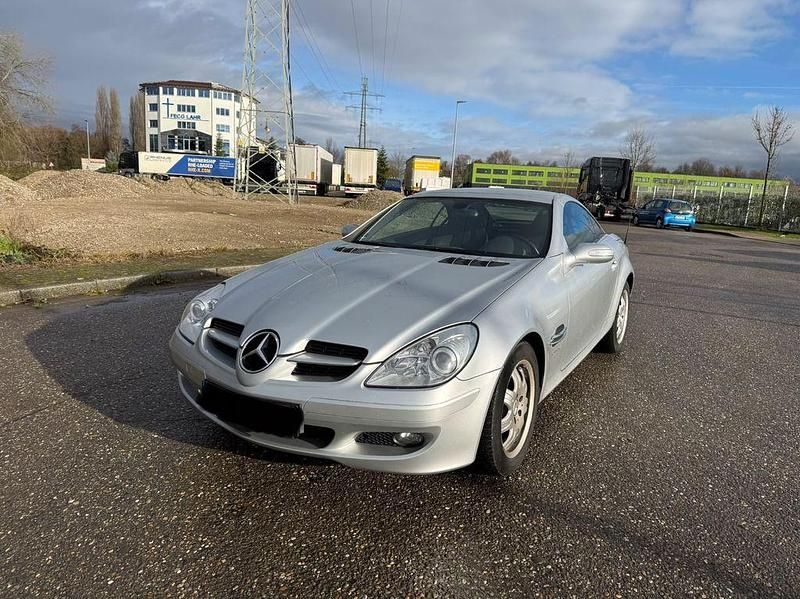 Silber Gebraucht 2007 Mercedes SLK200 Cabrio | 6.499 € (Superpreis) - Bild 1/4