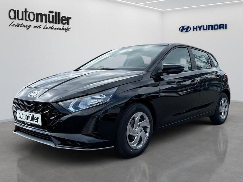 Schwarz Neu 2025 Hyundai i20 Select Limousine | 21.422 € (Fairer Preis) - Bild 1/4
