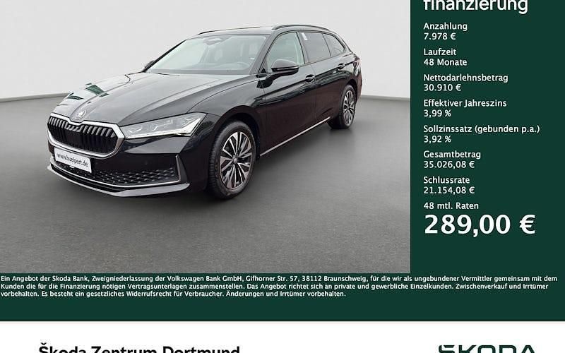 Ebony schwarz metallic Gebraucht 2025 Skoda Superb Selection Kombi | 38.888 € (Superpreis) - Bild 1/4