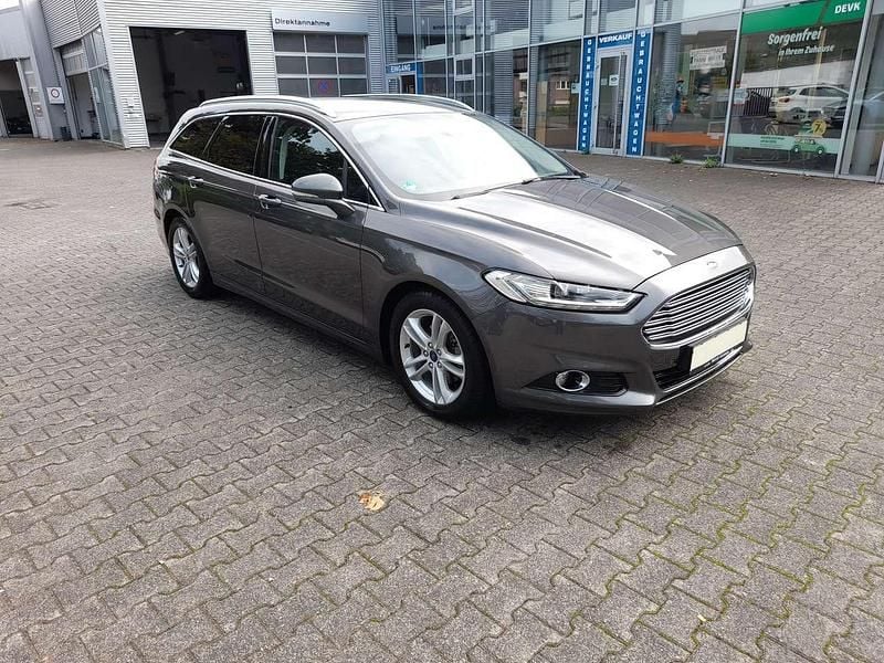 Gebraucht Ford Mondeo Titanium 203 PS (149 kW) 2015 Silber Kombi