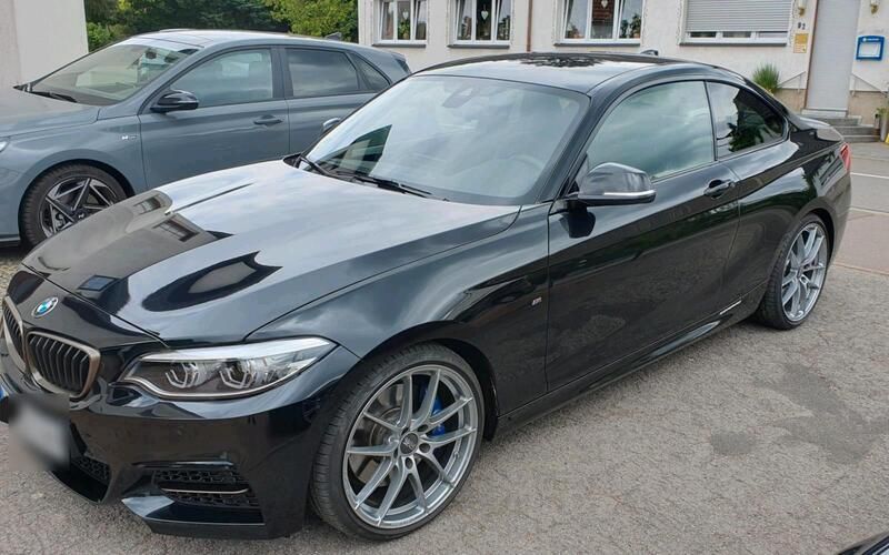 Schwarz Gebraucht 2020 BMW M240 M Sport Coupé | 38.900 € - Bild 1/4