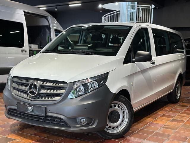 Weiß Gebraucht 2021 Mercedes Vito Van / Kleinbus | 29.950 € (Superpreis) - Bild 1/4