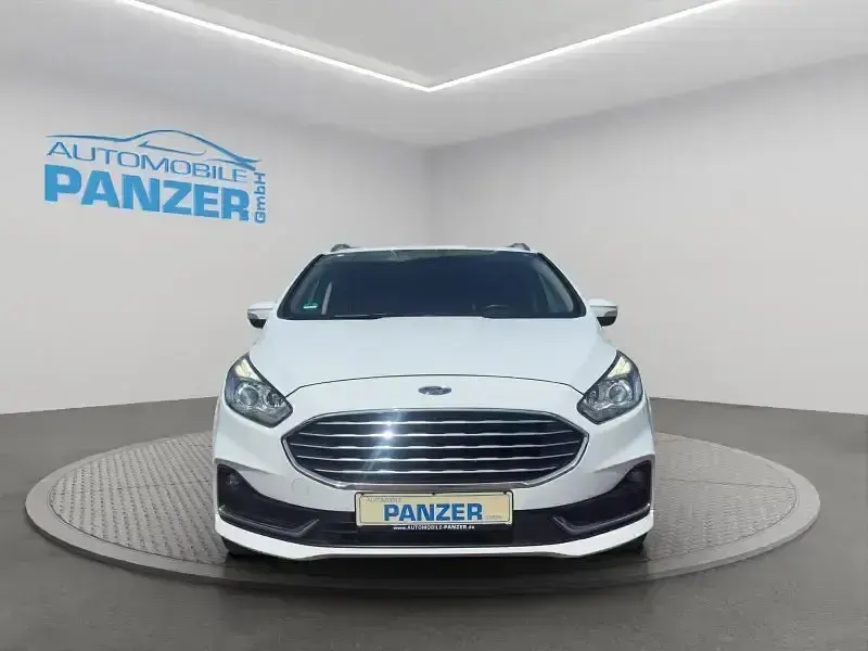 Gebraucht Ford S-MAX Titanium 150 PS (110 kW) 2022 Weiß Van / Kleinbus