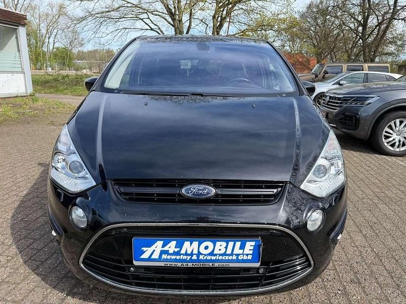 Gebraucht Ford S-MAX Titanium 163 PS (119 kW) 2015 Schwarz Van / Kleinbus