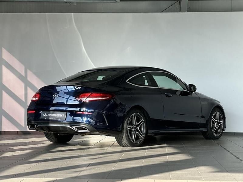 Gebraucht Mercedes C200 AMG 184 PS (135 kW) 2019 Blau Coupé