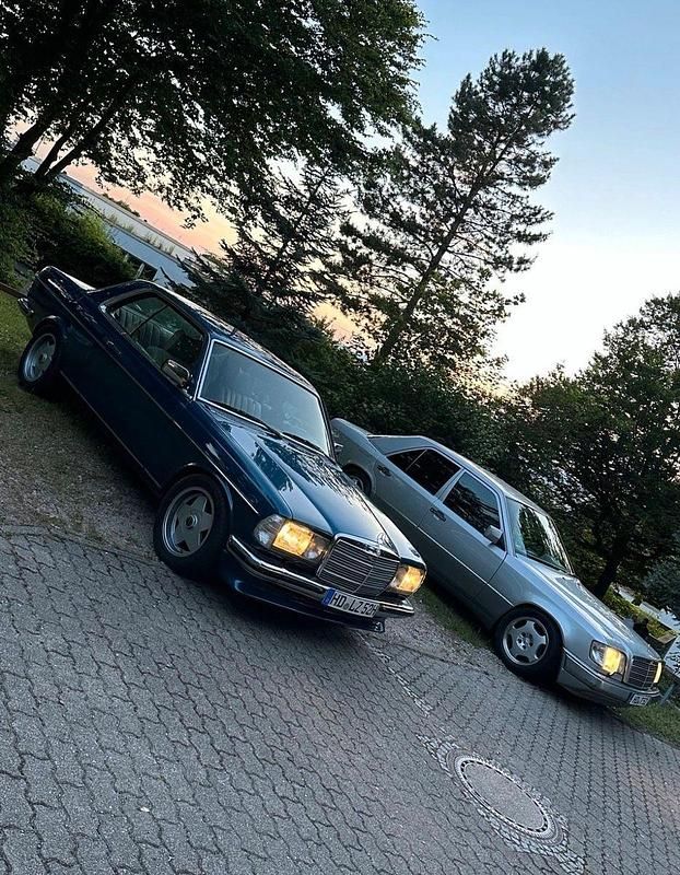 Gebraucht Mercedes 280 177 PS (130 kW) 1978 Blau Coupé