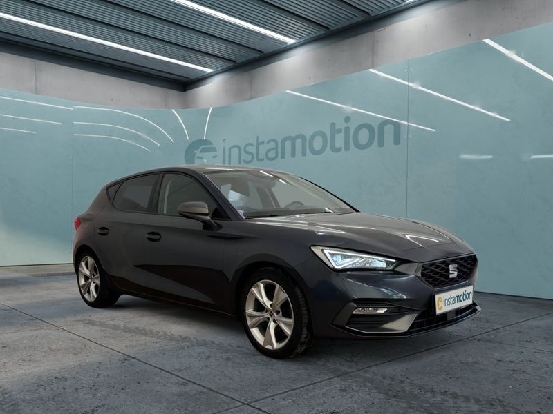 Grau Gebraucht 2021 Seat Leon FR Limousine | 20.950 € (Fairer Preis) - Bild 1/4