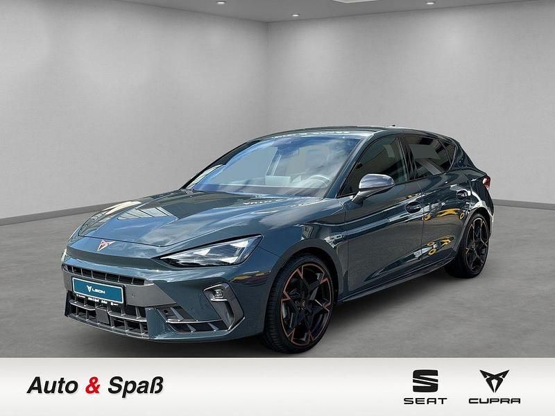 Blau Gebraucht 2024 Cupra Leon Limousine | 33.990 € (Fairer Preis) - Bild 1/4