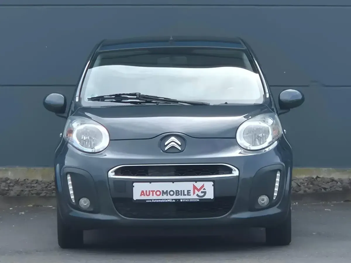 Gebraucht Citroën C1 SELECTION 68 PS (50 kW) 2013 Grau Kleinwagen