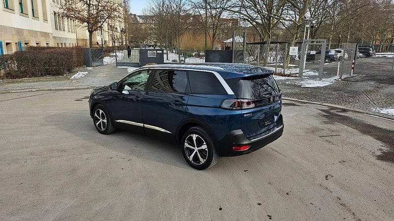 Gebraucht Peugeot 5008 Allure 131 PS (96 kW) 2021 Blau celebes SUV