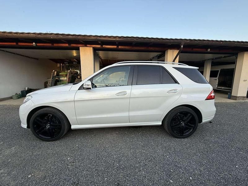 Gebraucht Mercedes ML350 258 PS (189 kW) 2015 SUV