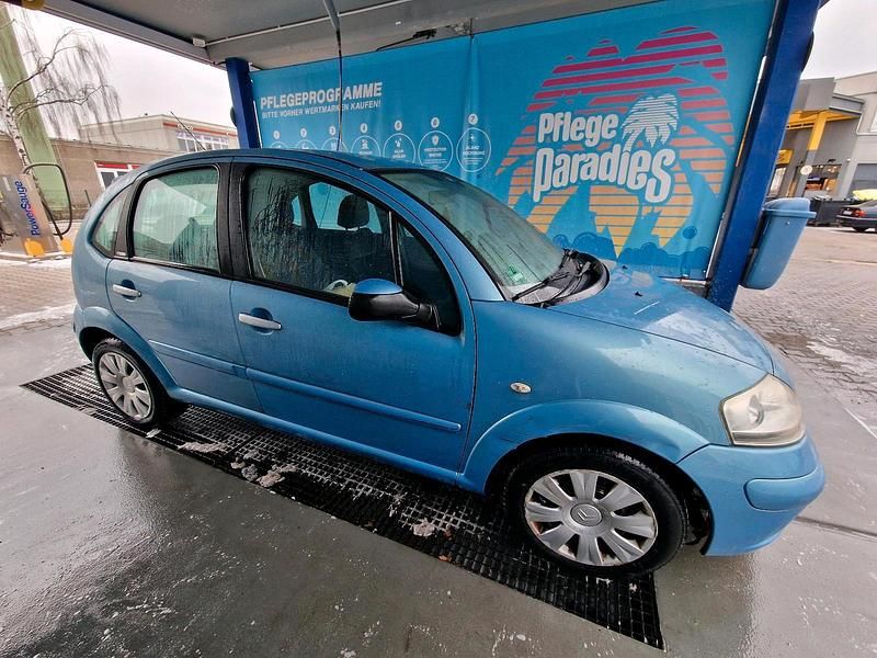 Gebraucht Citroën C3 73 PS (53 kW) 2008 Blau Kleinwagen