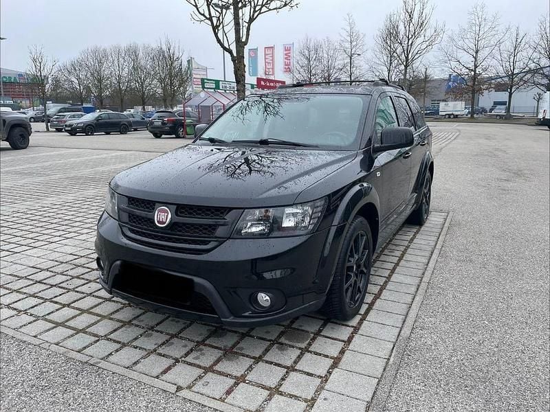 Gebraucht Fiat Freemont 170 PS (125 kW) 2014 Schwarz SUV
