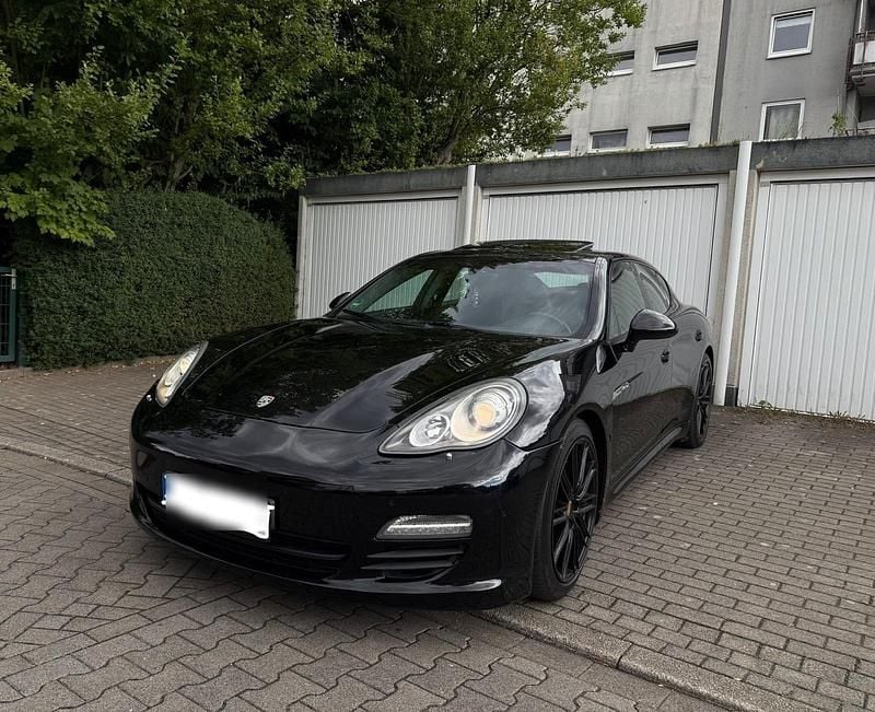 Schwarz Gebraucht 2011 Porsche Panamera Limousine | 18.999 € (Superpreis) - Bild 1/4