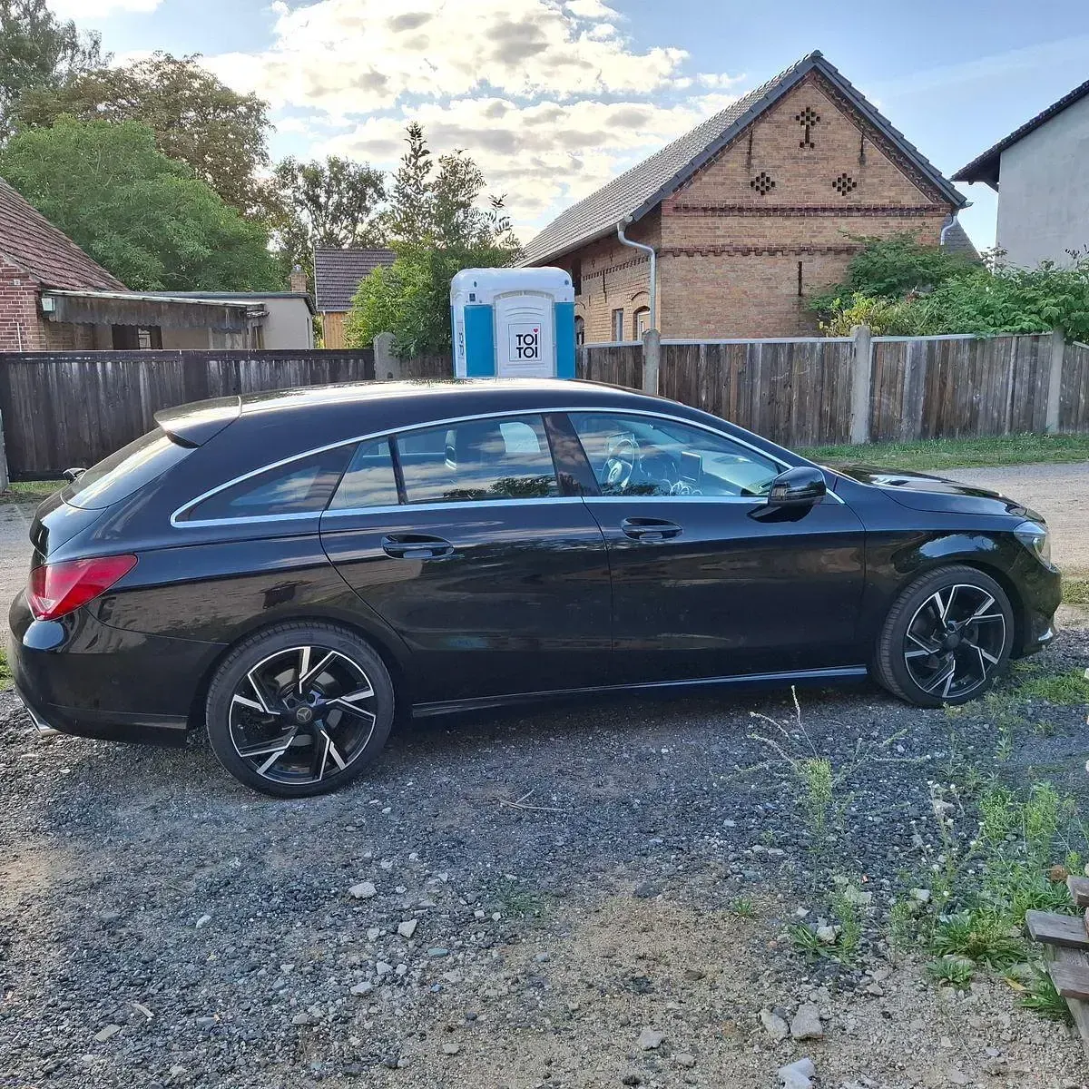 Gebraucht Mercedes CLA200 Shooting Brake Style 156 PS (114 kW) 2015 Schwarz Kombi