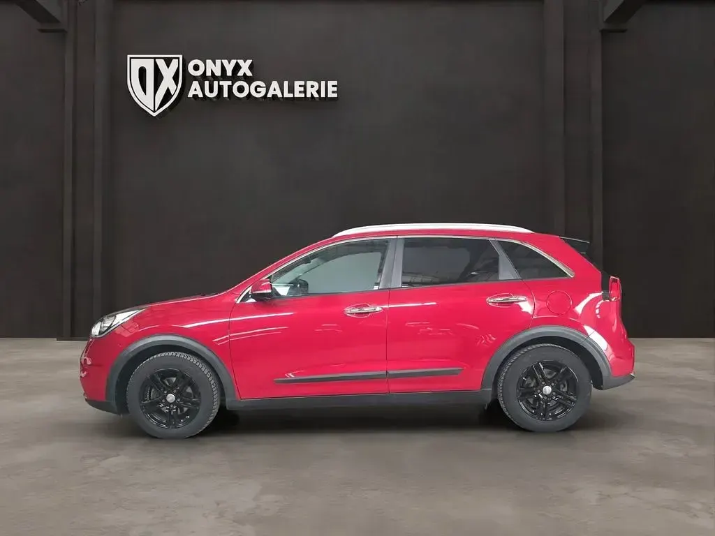 Gebraucht Kia Niro Advance 105 PS (77 kW) 2017 Rot SUV