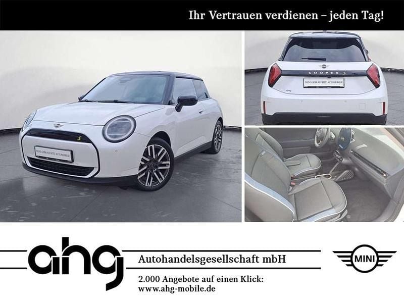 Weiß Neu 2024 Mini Cooper SE Classic Kleinwagen | 31.730 € (Fairer Preis) - Bild 1/4