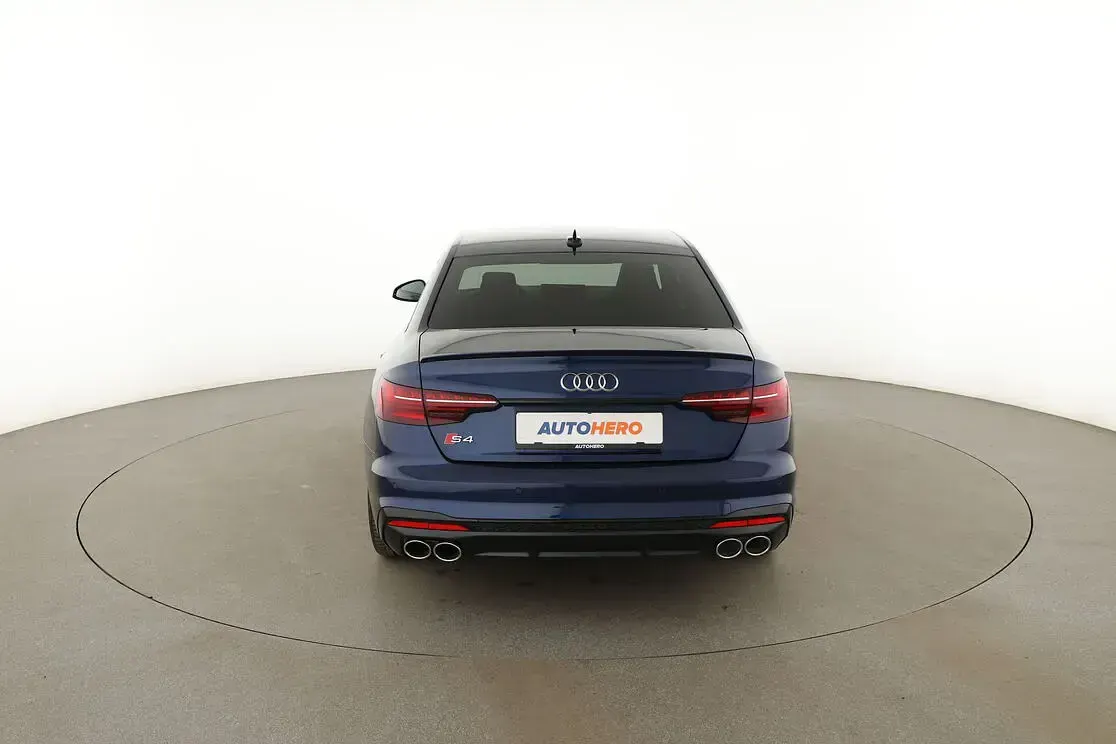Używany Audi S4 2022 Niebieski Sedan/Limuzyna